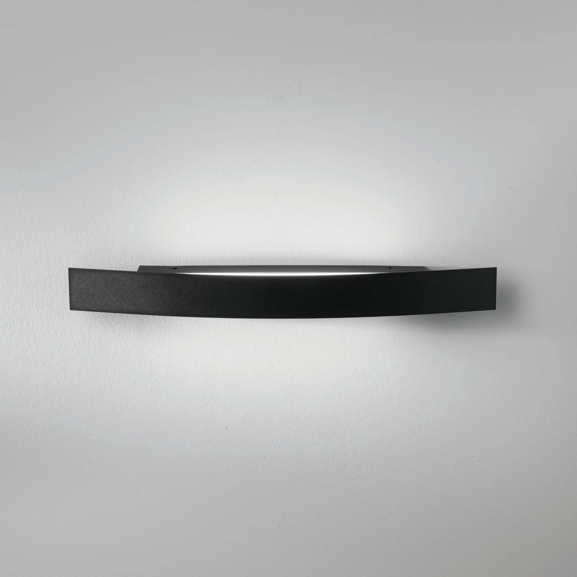 BLACK SPOILER LED WALL LIGHT 13W 1900LM CCT 60X8,5X6CM